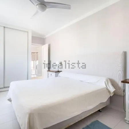 Chalet Con Piscina Cerca A 92 En Urbanizacion Club Tenis * Huercal de Almeria